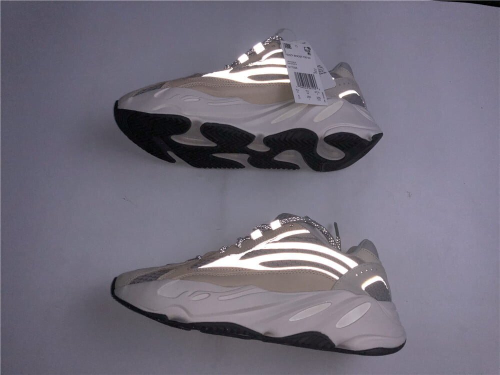 adidas Yeezy Boost 700 V2 Cream - Image 8