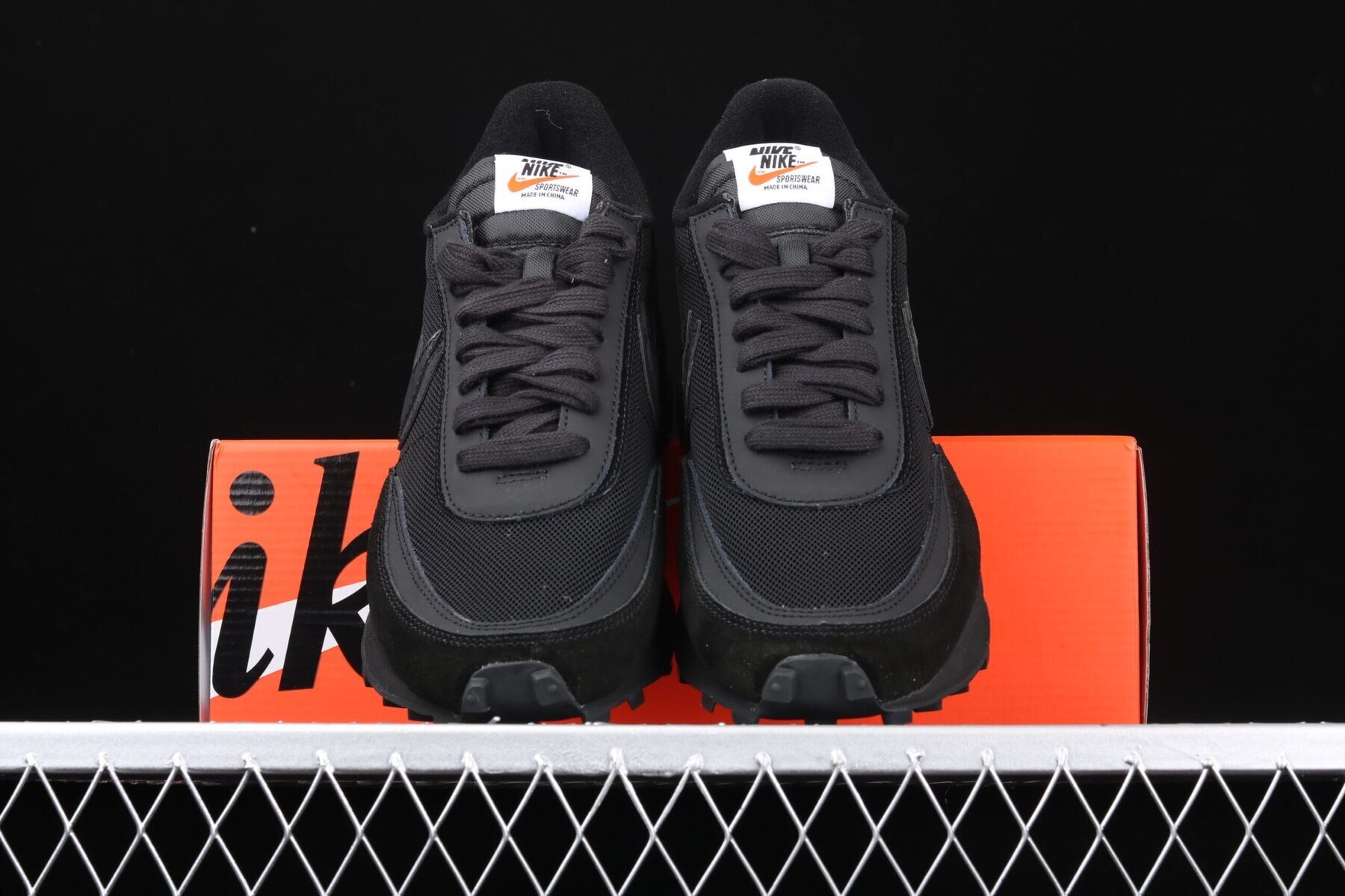 Sacai x Nk LVD Waffle Daybreak, White Black Nylon - Image 3
