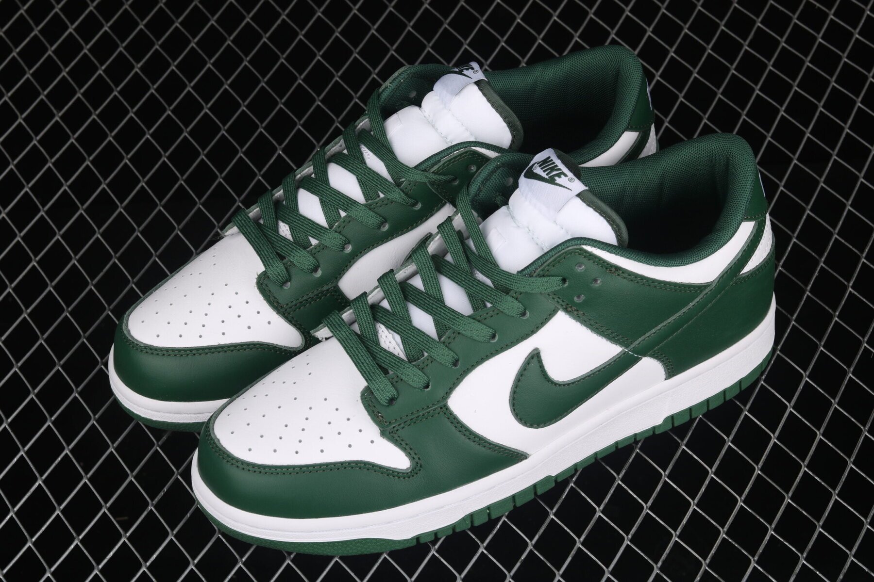 Dunk Low Michigan State - Image 12
