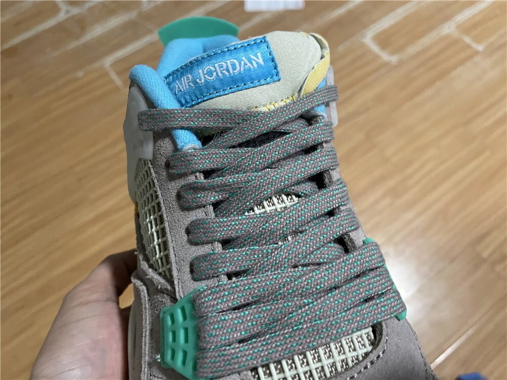 AJ4 Retro SP 30th Anniversary Union Taupe Haze - Image 12