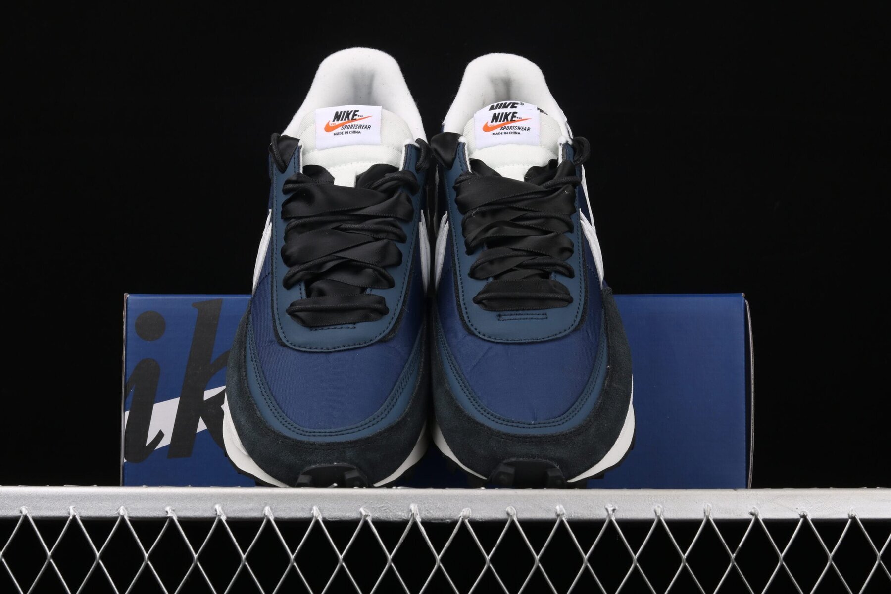 Sacai x LDV Waffle Daybreak Navy Black White - Image 4