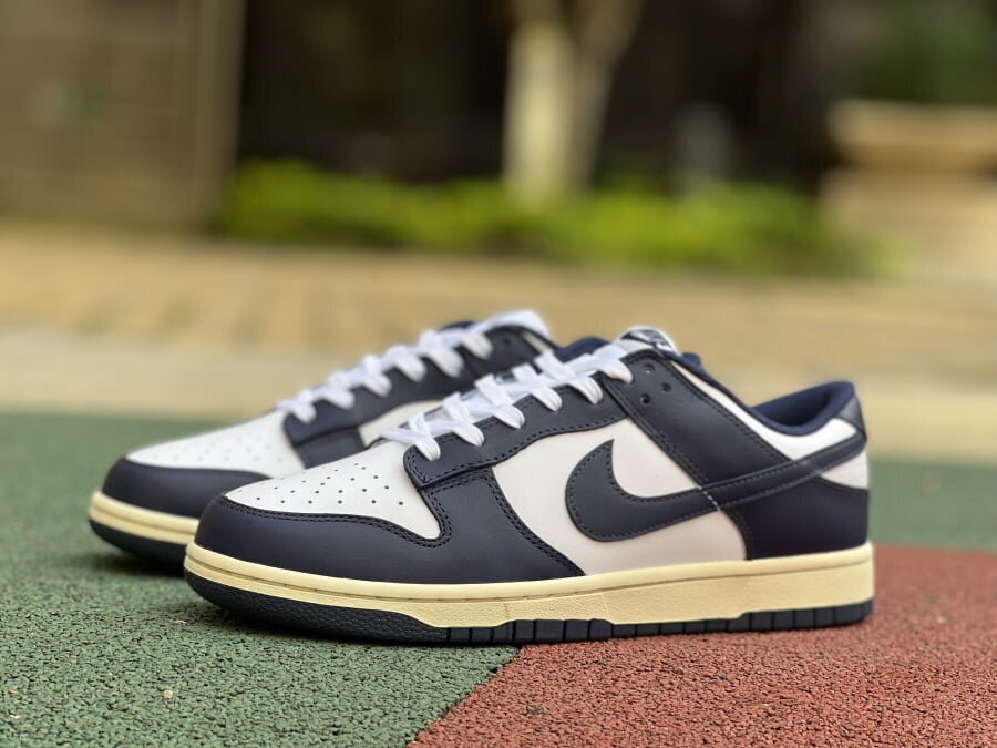 Dunk Low Vintage Navy - Image 5