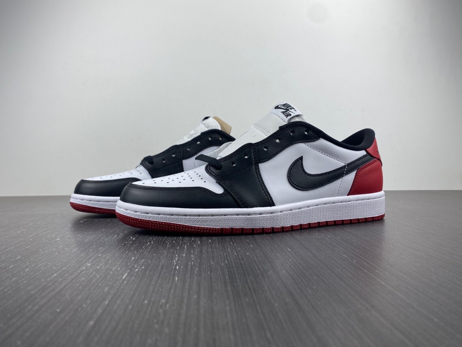 AJ1 Low OG “Black Toe” - Image 12