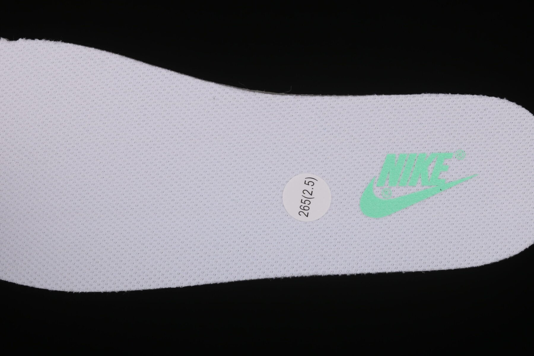 Dunk Low Green Glow - Image 3
