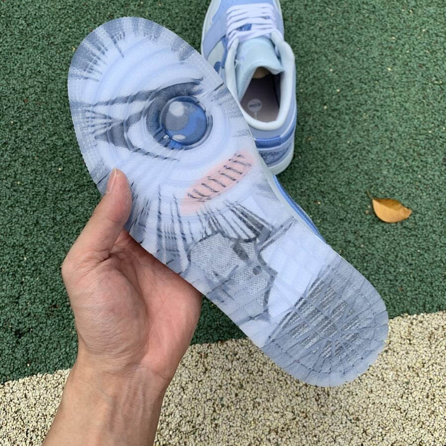 AJ1 Low SE Mighty Swooshers - Image 8