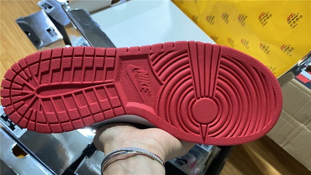 Dunk Low Off-White University Red - Image 8