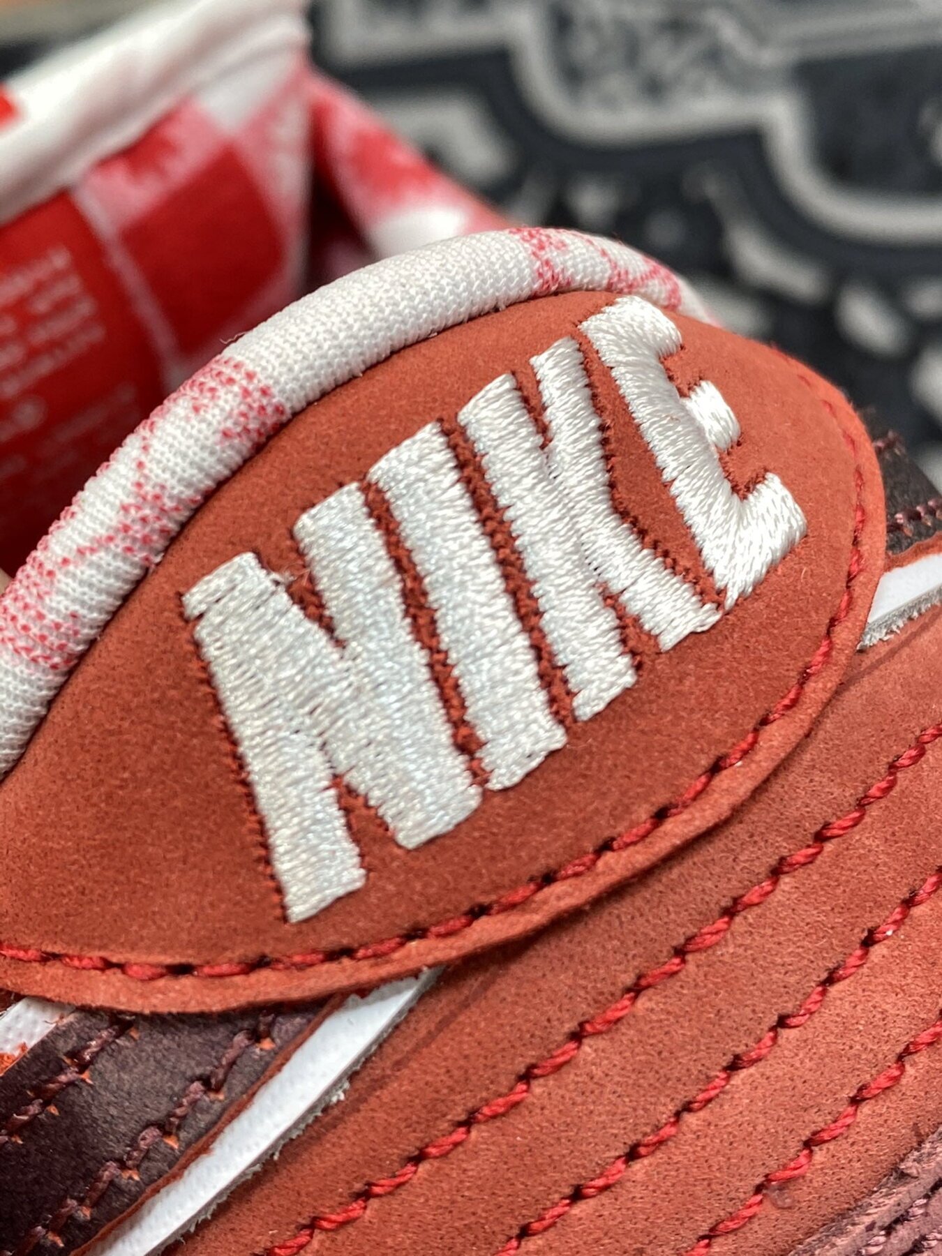 Dunk SB Low Red Lobster - Image 13