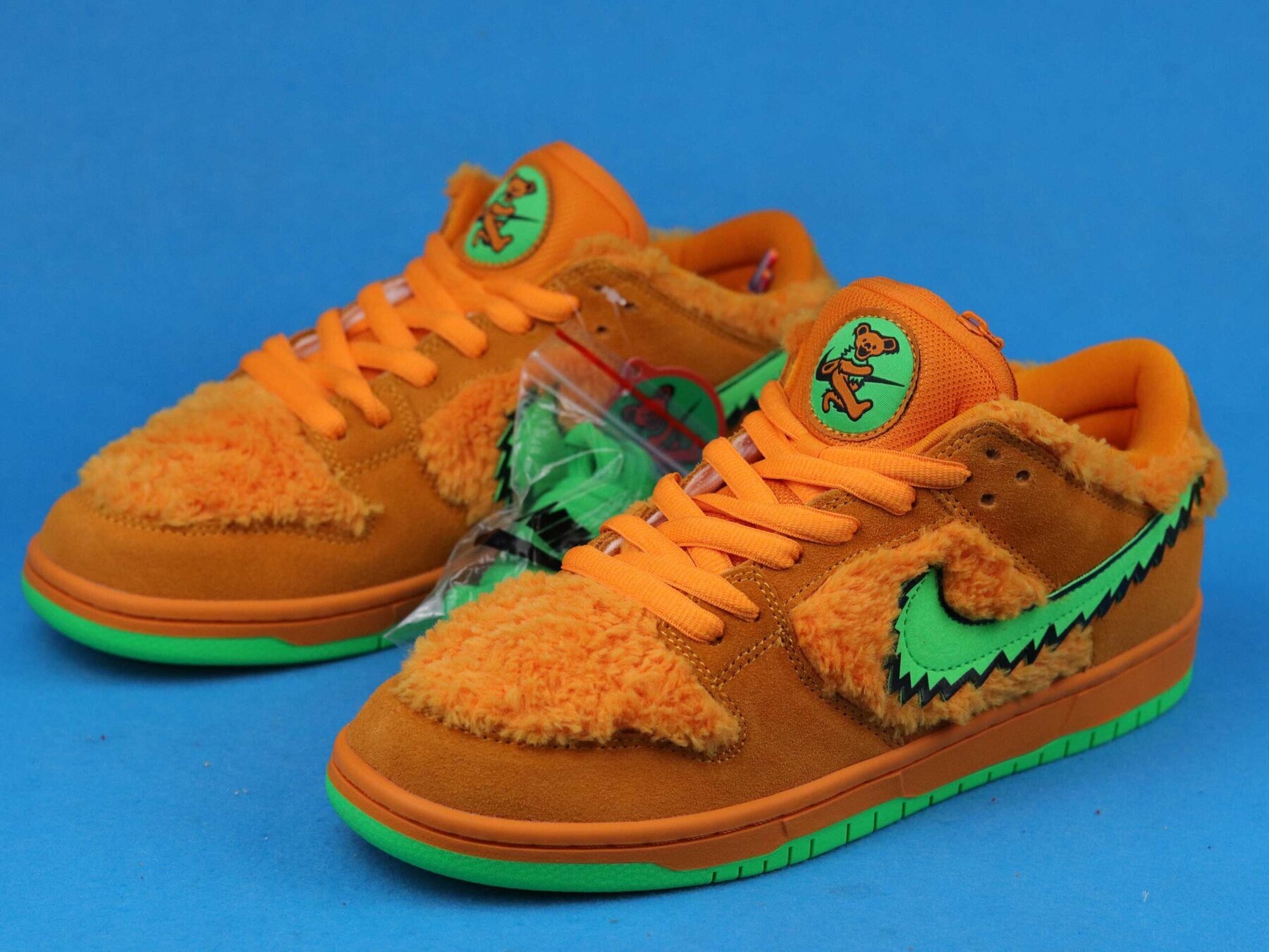 SB Dunk Low Grateful Dead Bears Orange - Image 12