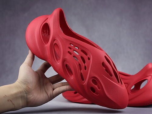 Adidas Yeezy Foam RNNR Vermillion - Image 3