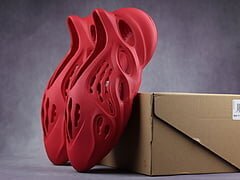 Adidas Yeezy Foam RNNR Vermillion - Image 8