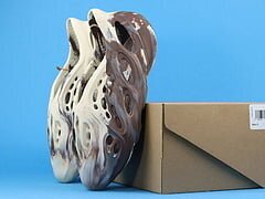 Adidas Yeezy Foam RNNR Cream Clay - Image 9