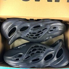 Adidas Yeezy Foam RNNR Mineral Blue - Image 13