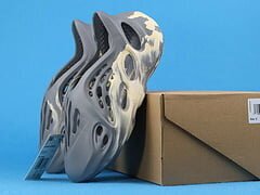 Adidas Yeezy Foam RNNR MXT Moon Gray - Image 10