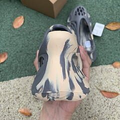 Adidas Yeezy Foam RNNR MXT Moon Gray - Image 24