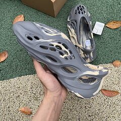 Adidas Yeezy Foam RNNR MXT Moon Gray - Image 25