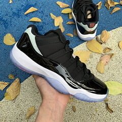 AJ11 Retro Low Infrared - Image 10