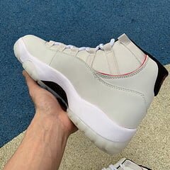 AJ11 Retro Platinum Tint - Image 7