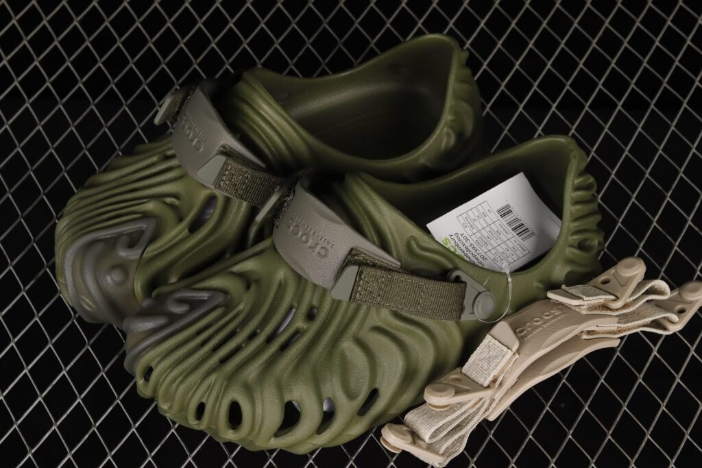 Salehe Bembury x Crocs Pollex Clog Army Green