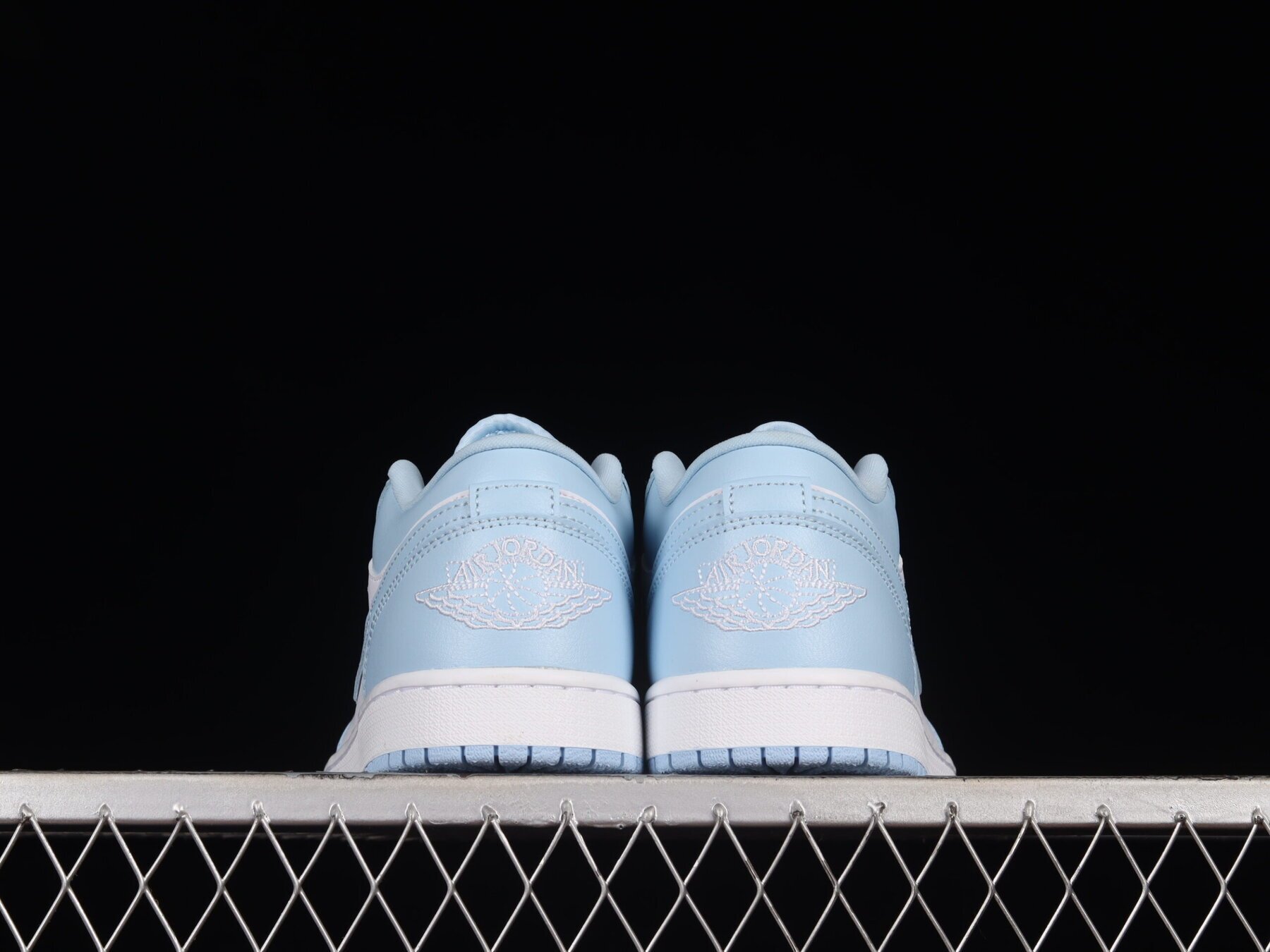 AJ1 Low Aluminum - Image 8