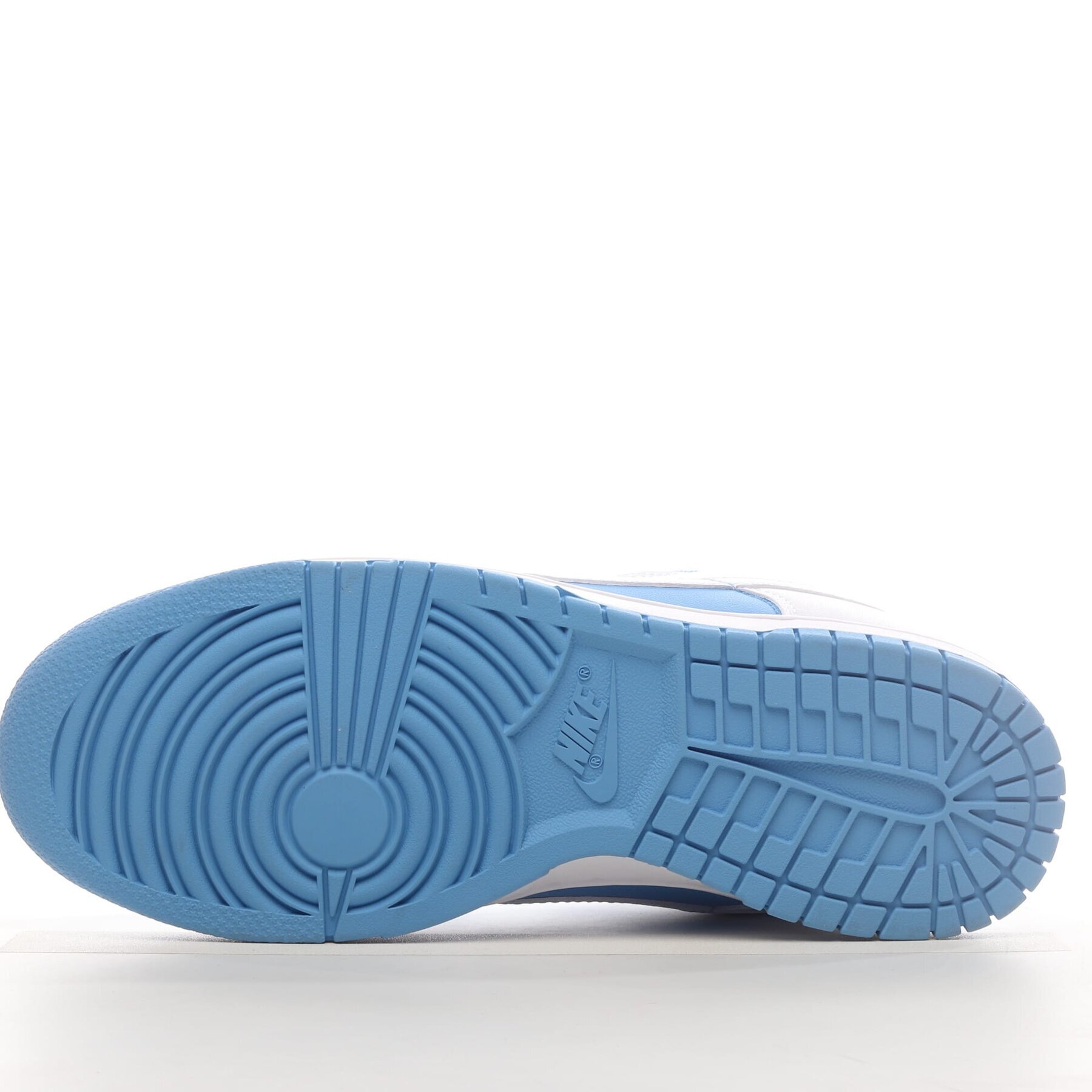 Dunk Low Reverse UNC - Image 4