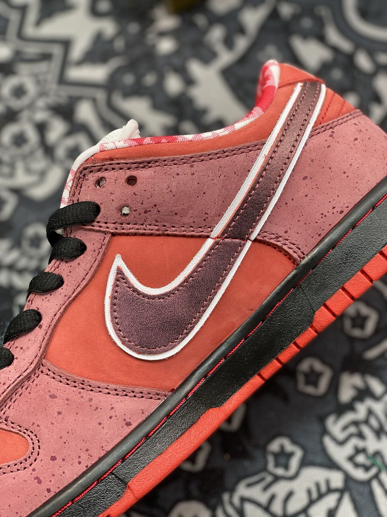 Dunk SB Low Red Lobster - Image 10