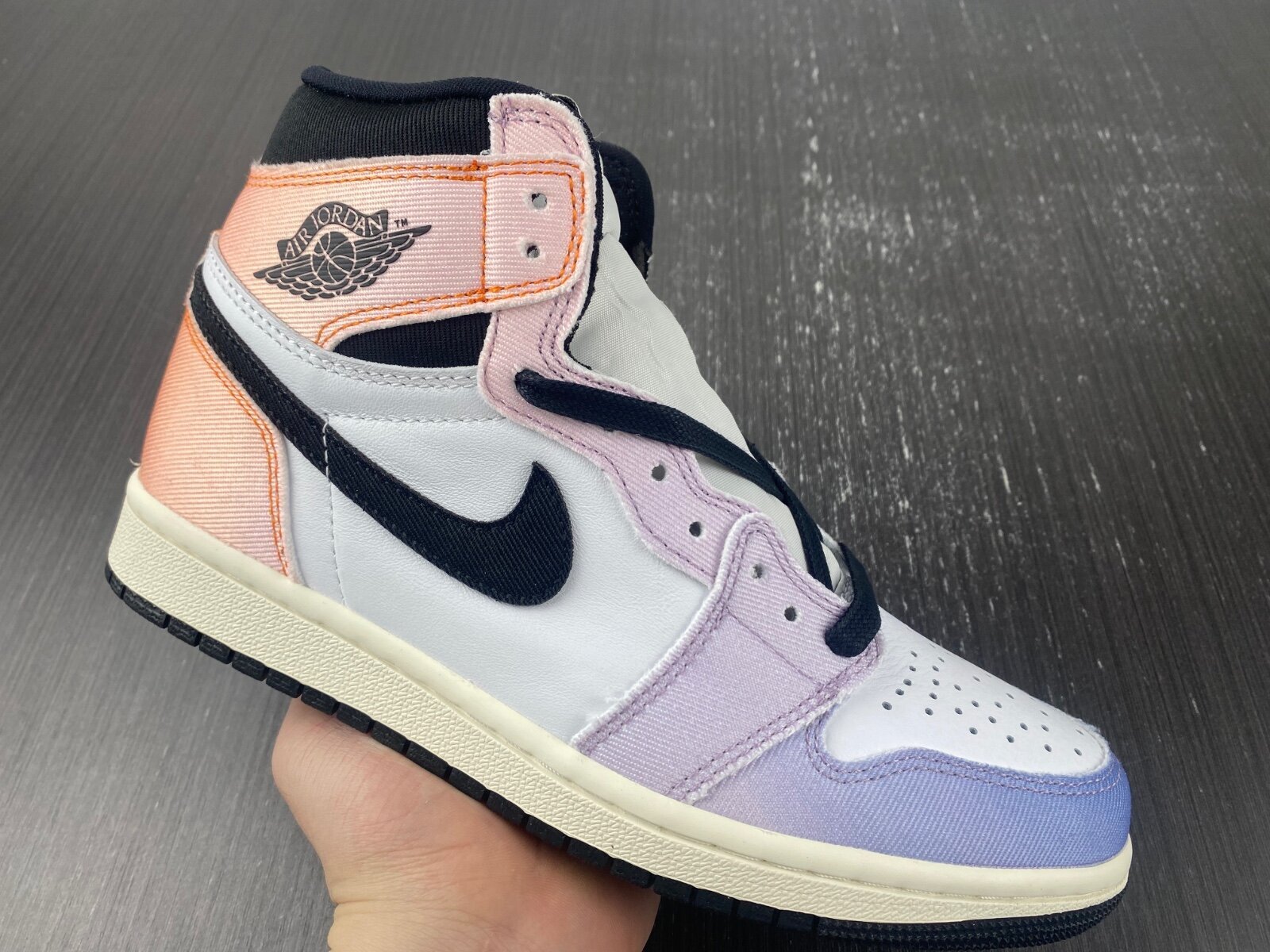 The AJ1 “Skyline” - Image 13
