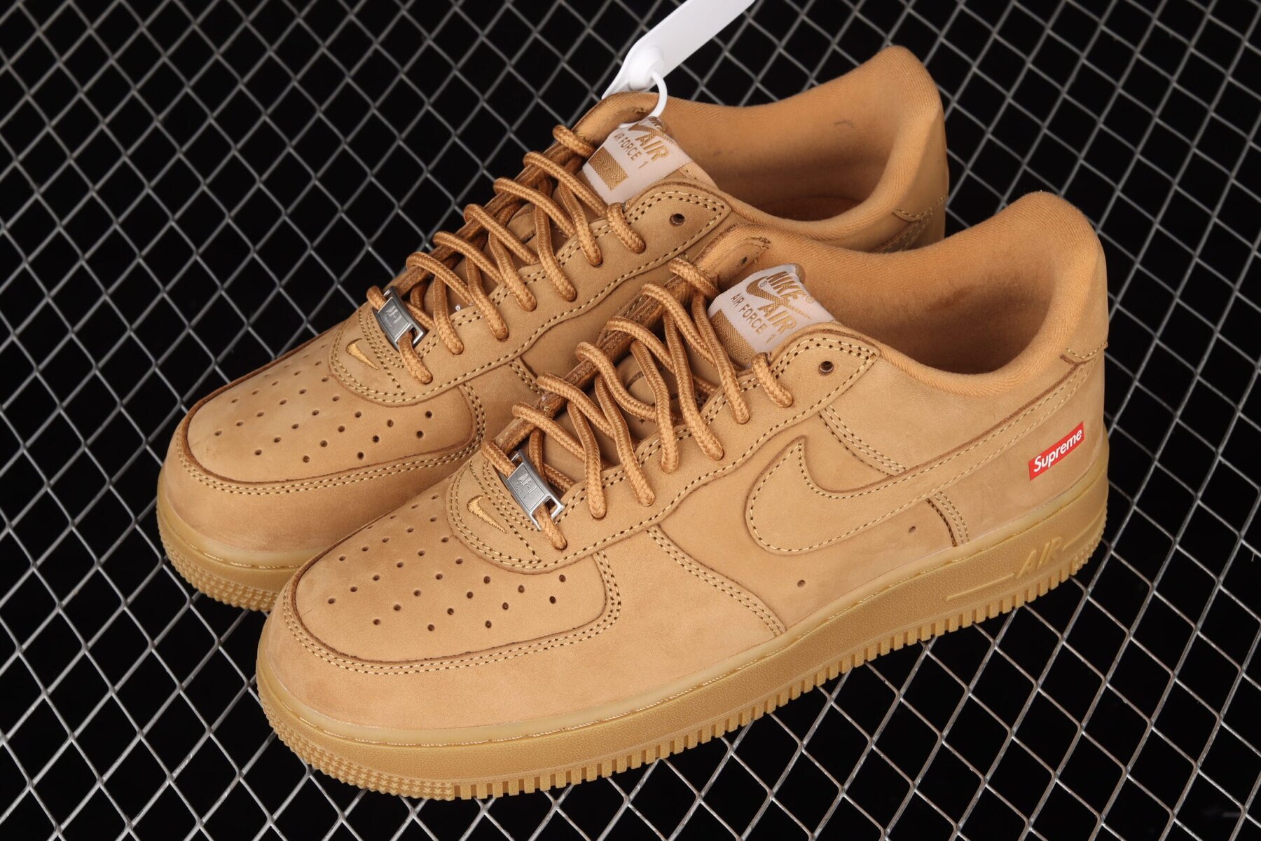 Air Force 1 Low SP Supreme Wheat - Image 3