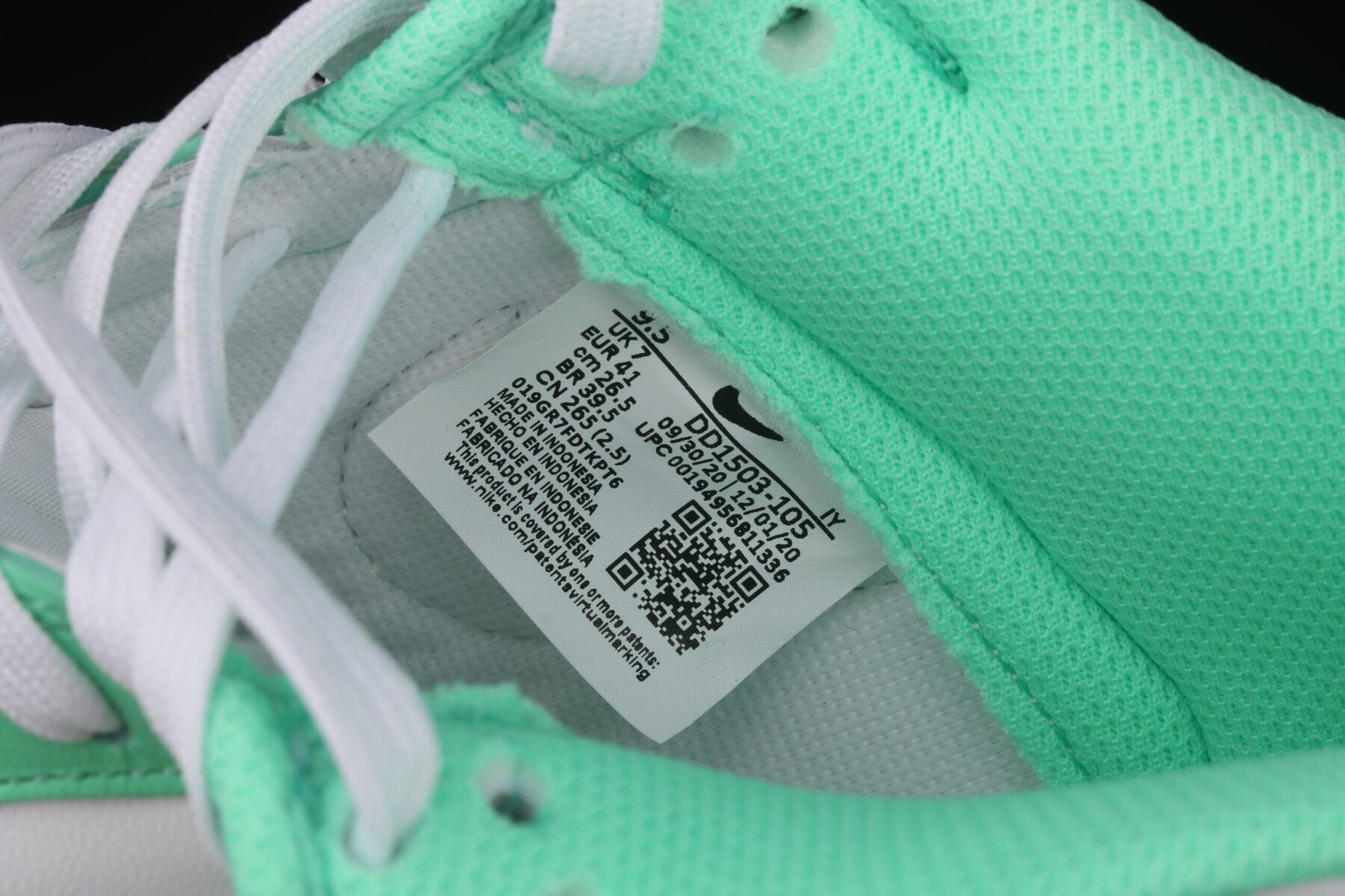 Dunk Low Green Glow - Image 5