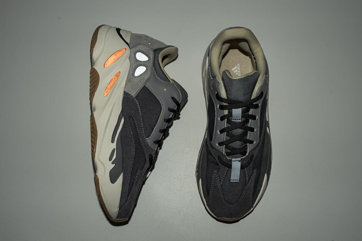 adidas Yeezy Boost 700 Magnet - Image 3