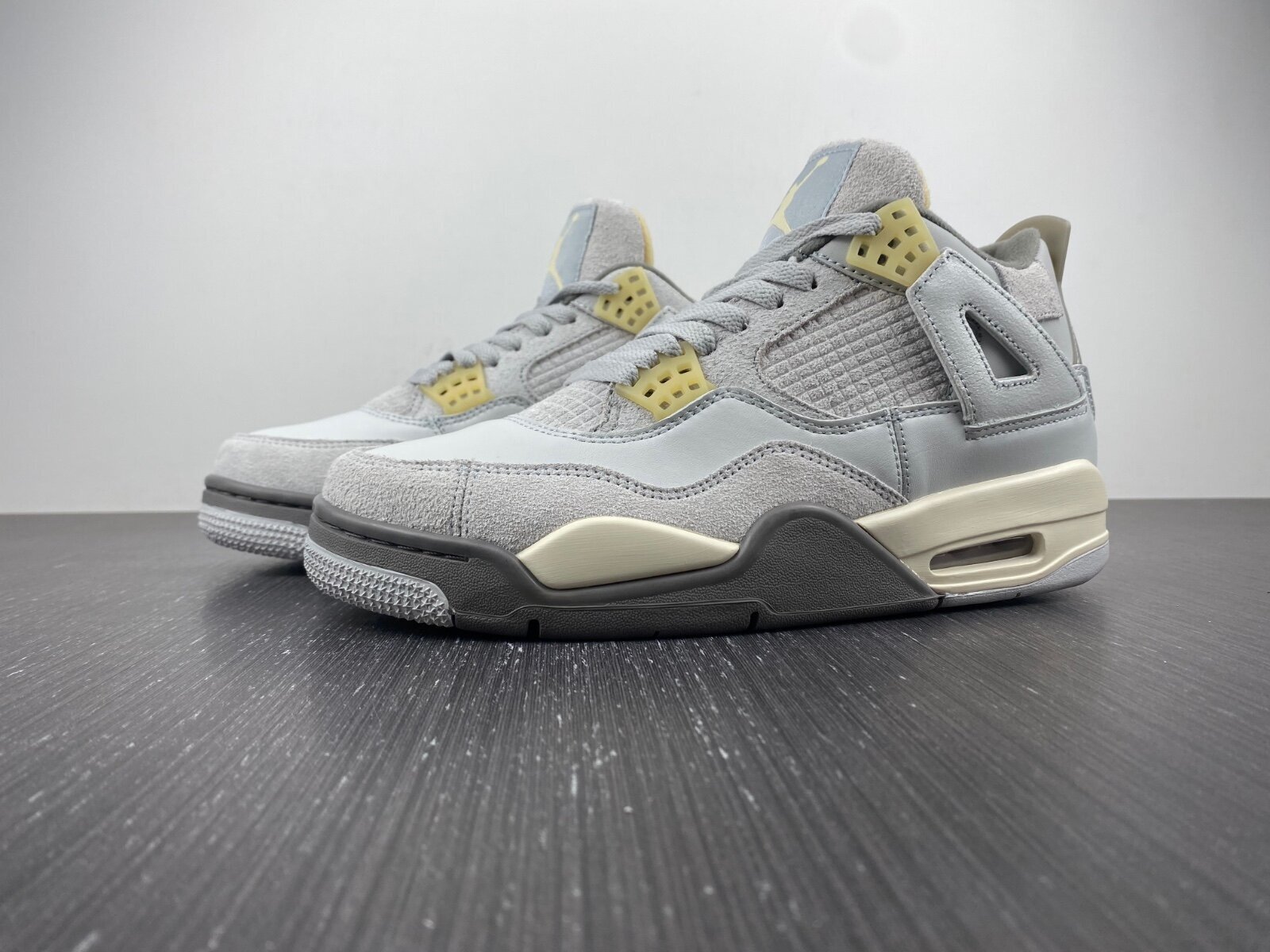 AJ4 SE Craft Photon Dust - Image 12