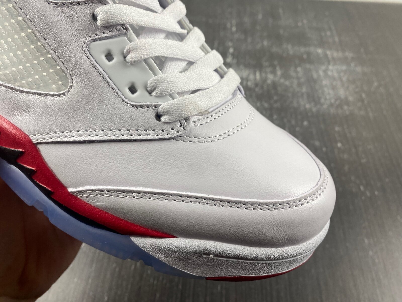 AJ5 Fire Red - Image 3