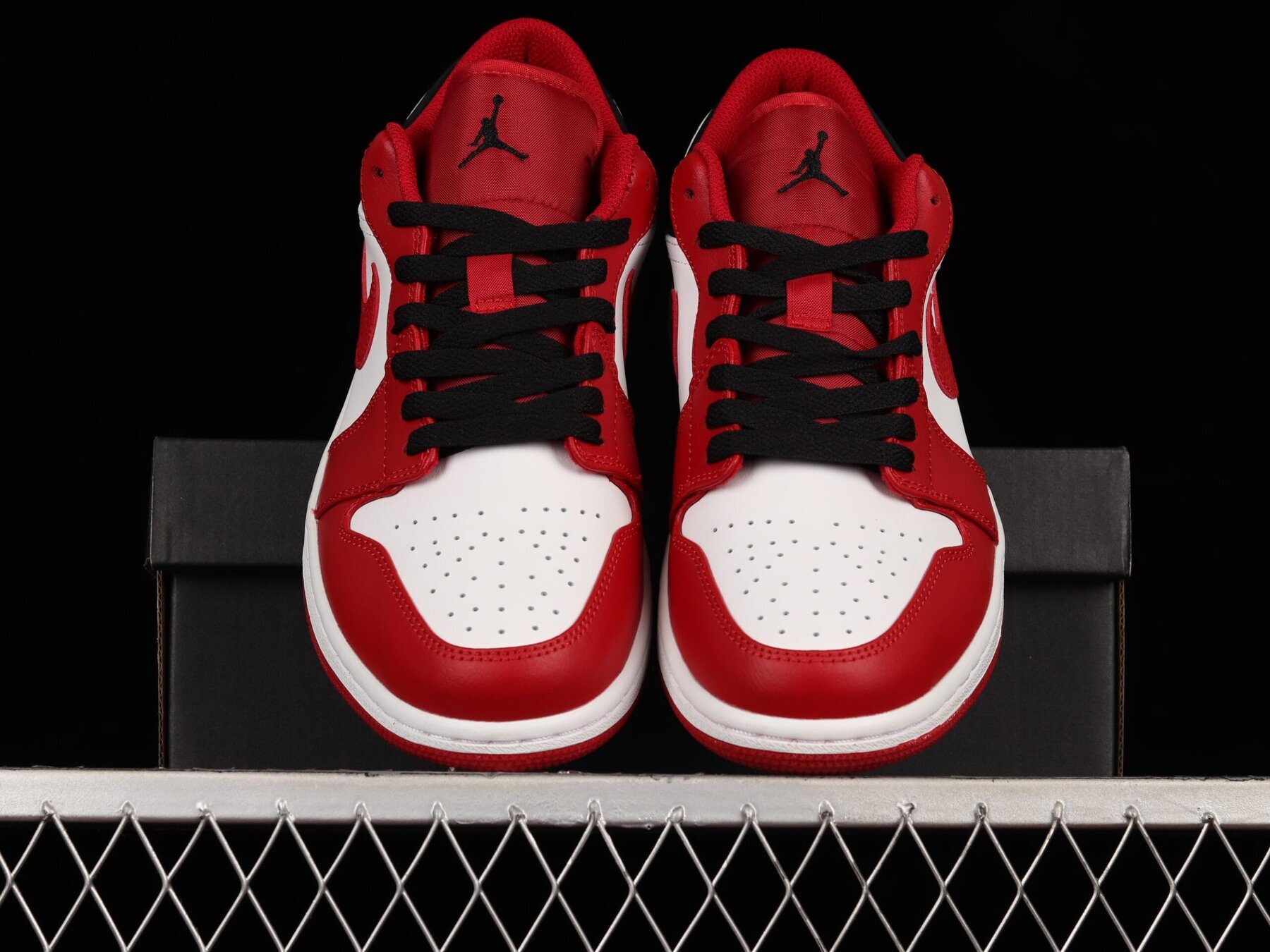 AJ1 Low, Bulls - Image 6