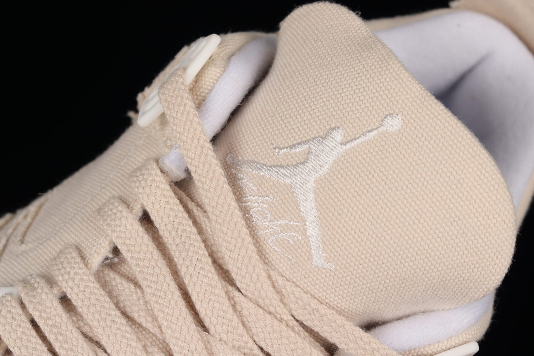 AJ4 Retro Blank Canvas (W) - Image 6