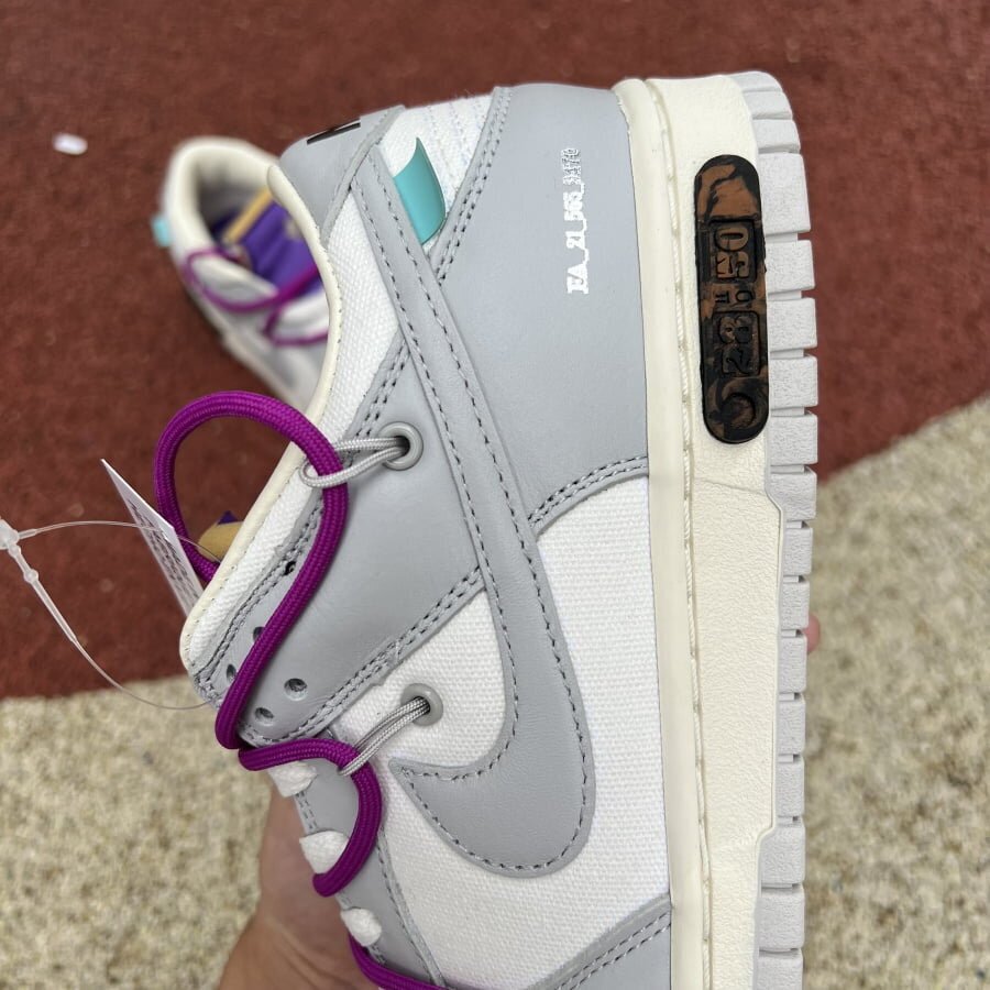 Off White Dunk Low Lot 28 - Image 5