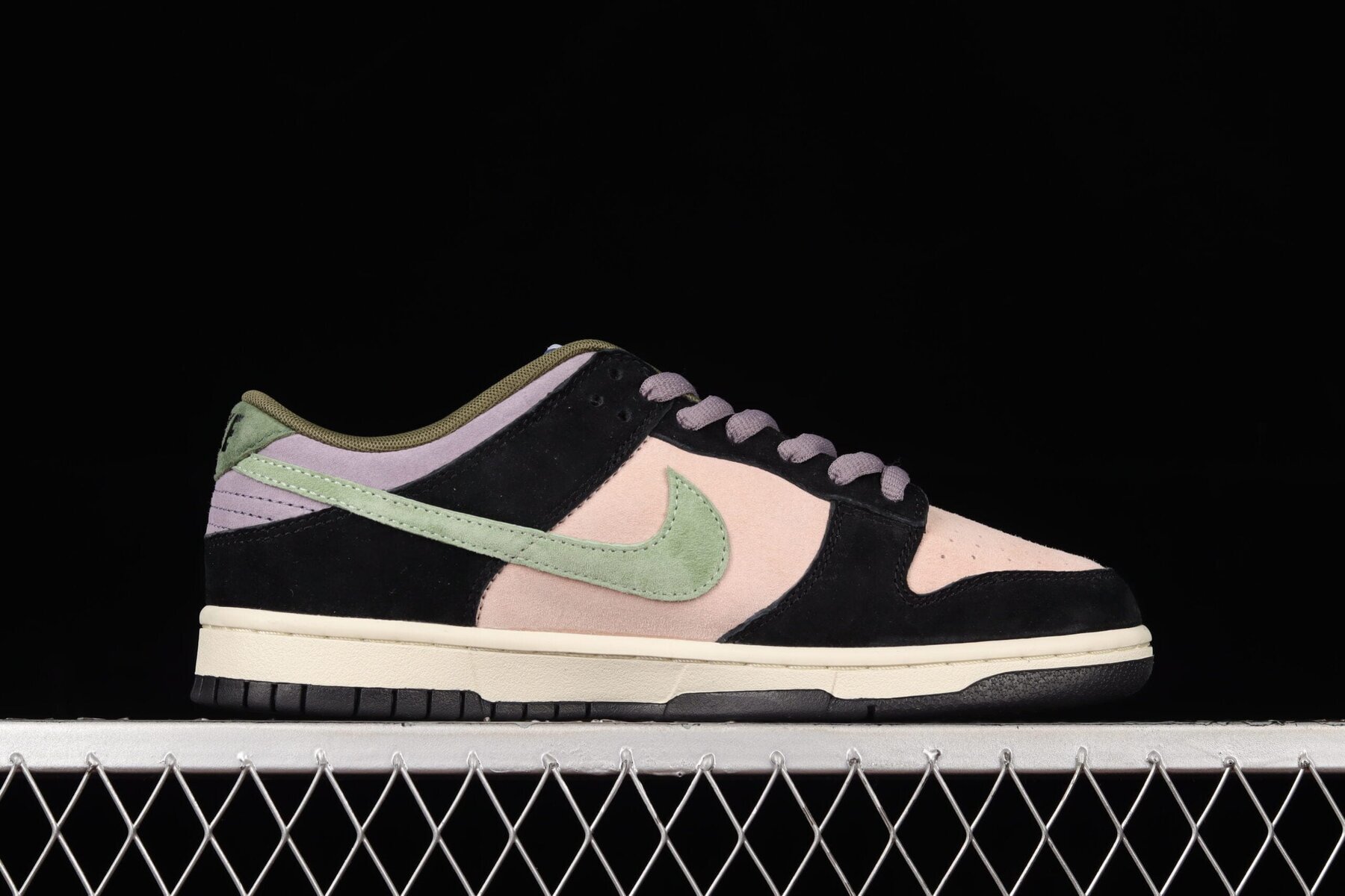 Otomo Katsuhiro x SB Dunk Low Steamboy OST Purple Green - Image 3