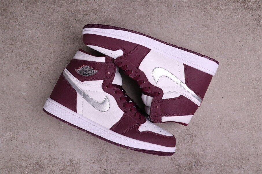 AJ1 Retro High OG Bordeaux - Image 6