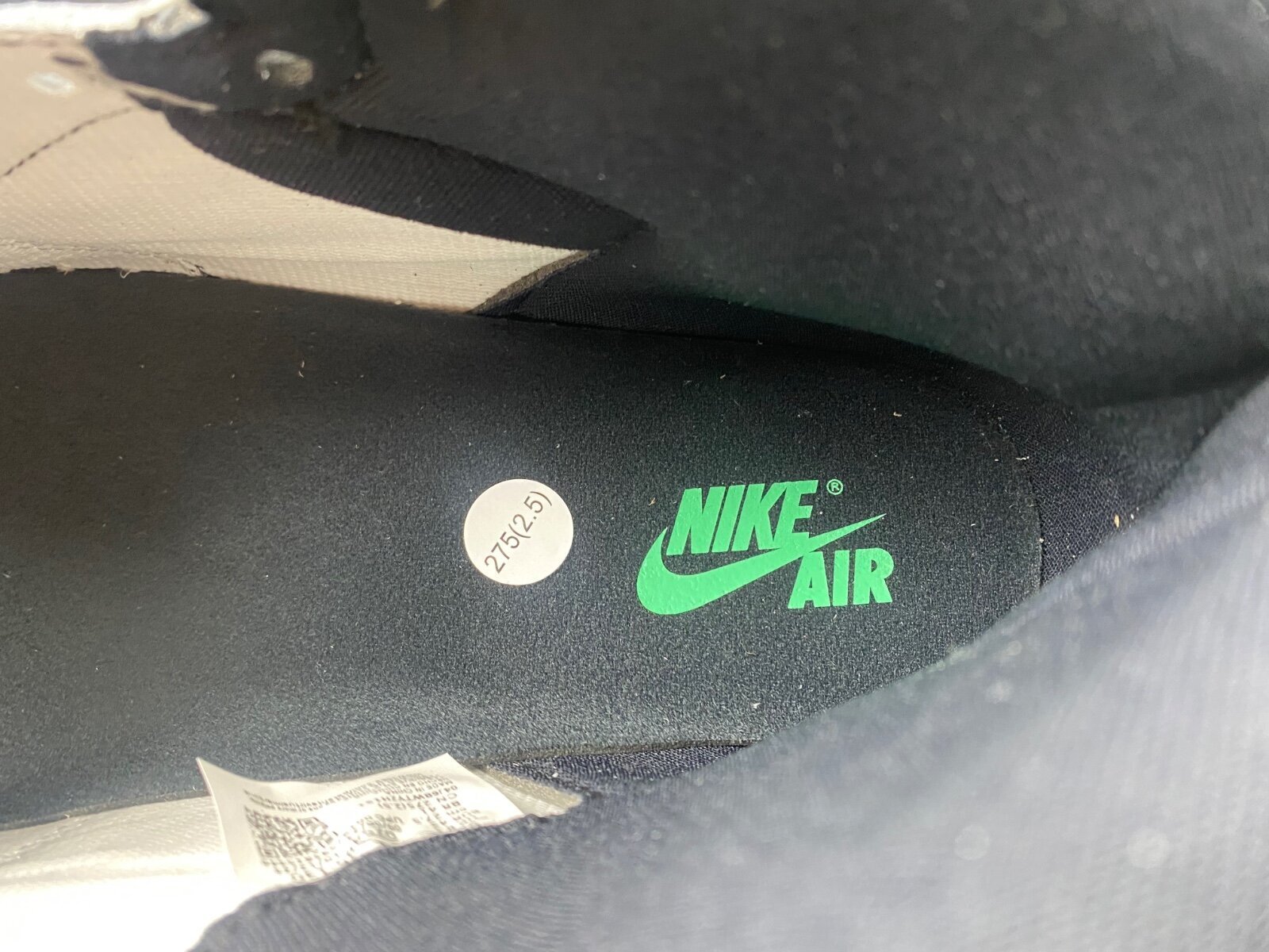 AJ1 High Green Glow - Image 13
