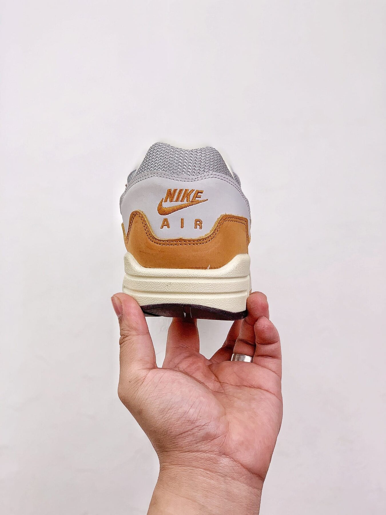 Air Max 1 Patta Waves Monarch - Image 5