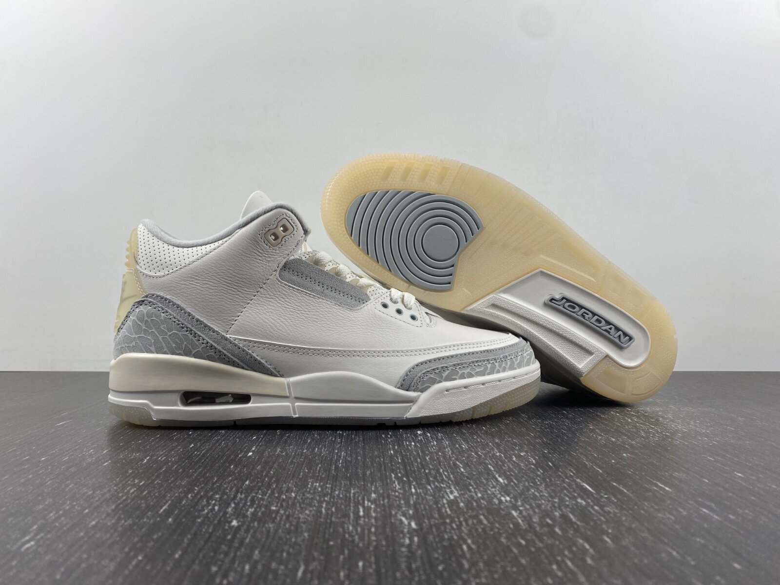 AJ3 Retro SE Craft Ivory - Image 11