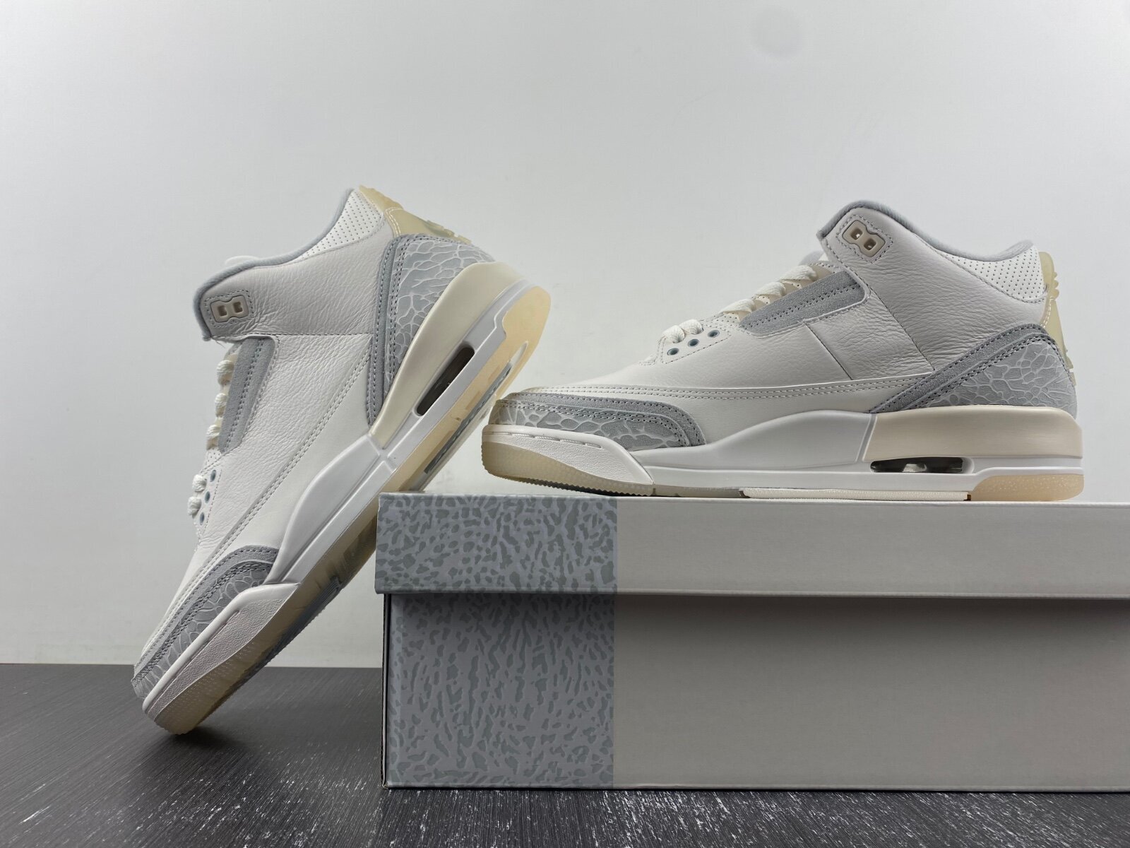 AJ3 Retro SE Craft Ivory - Image 5