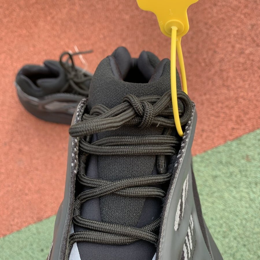 adidas Yeezy 700 V3 Alvah - Image 7