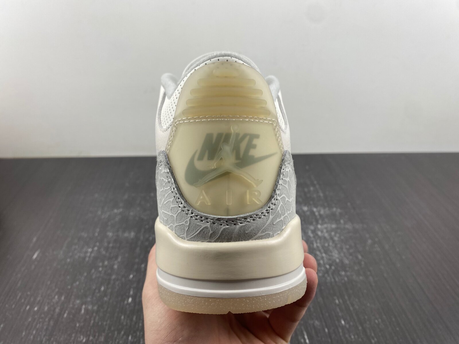 AJ3 Retro SE Craft Ivory - Image 6