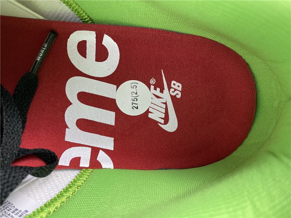 Supreme x SB Dunk Low Mean Green - Image 8