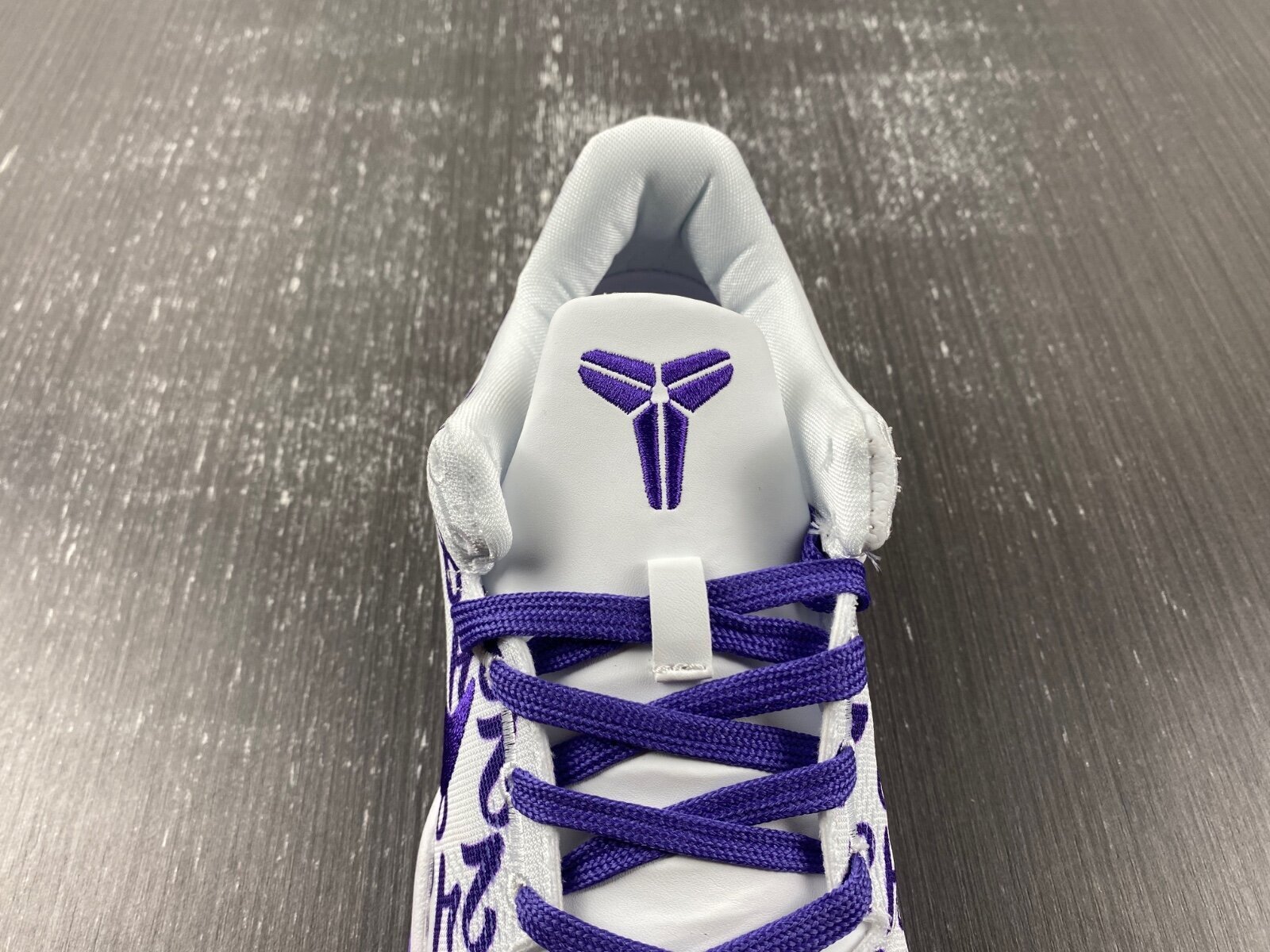 Kobe 8 Protro White Court Purple - Image 12