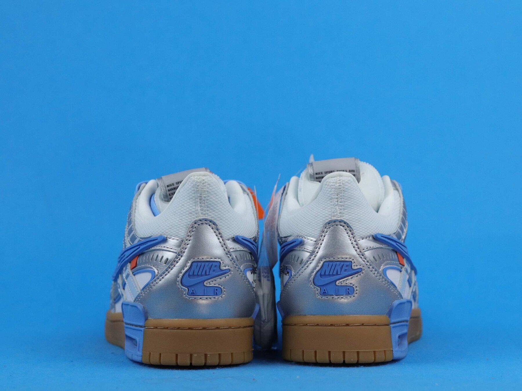 Air Rubber Dunk OFW UNC - Image 4