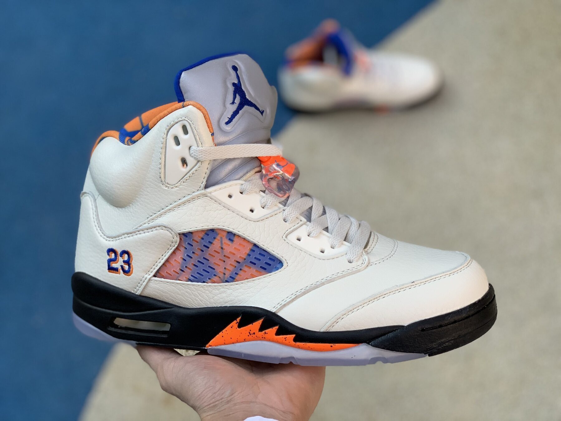 AJ5 Retro International Flight - Image 3