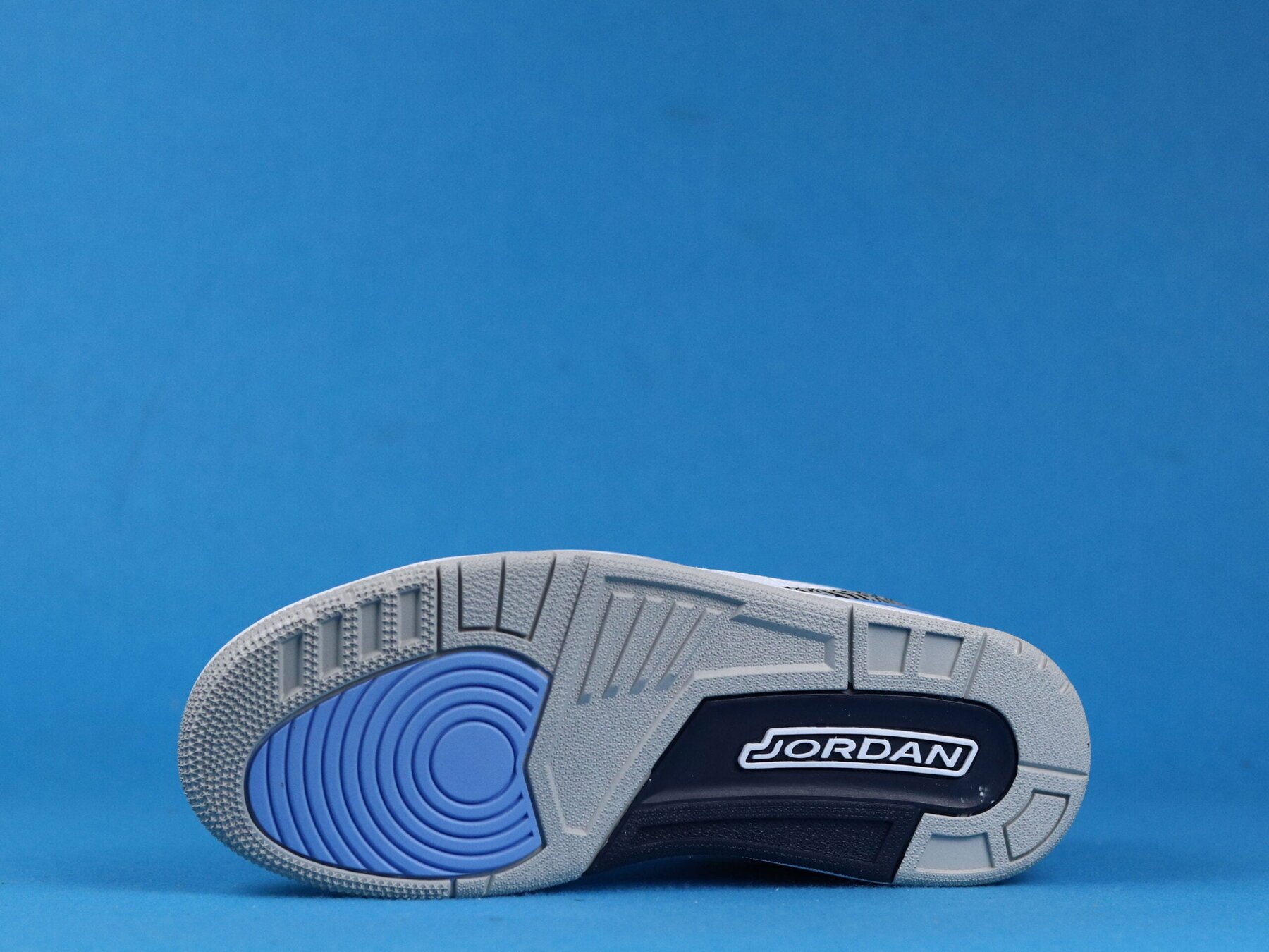AJ3 Retro UNC 2020 - Image 3