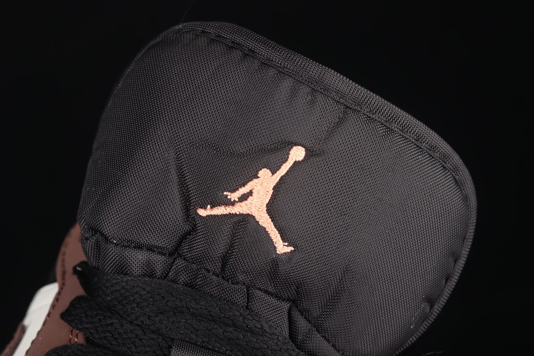 AJ1 Low Mocha - Image 4