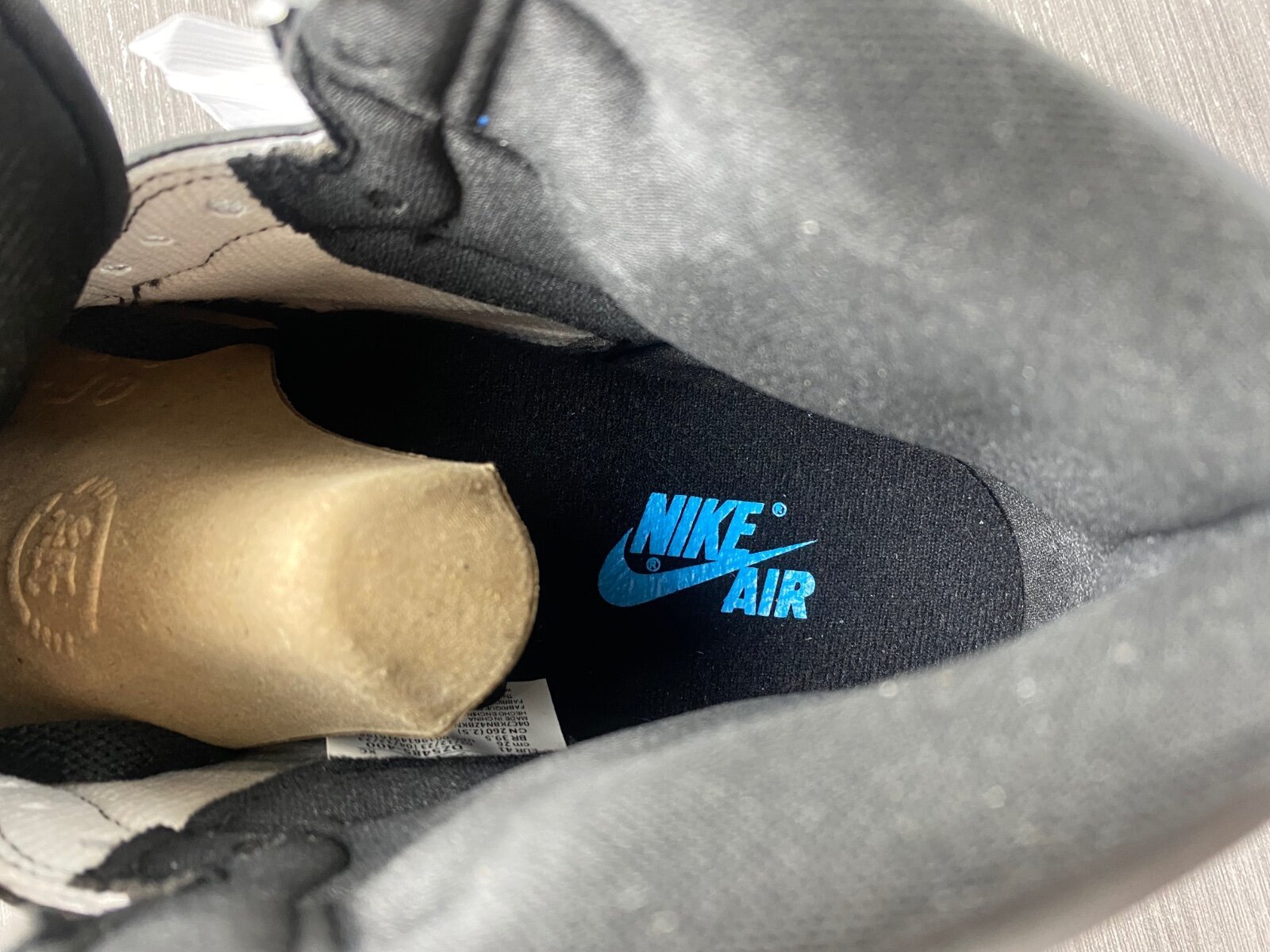 AJ1 Retro High OG 'UNC Toe' - Image 8