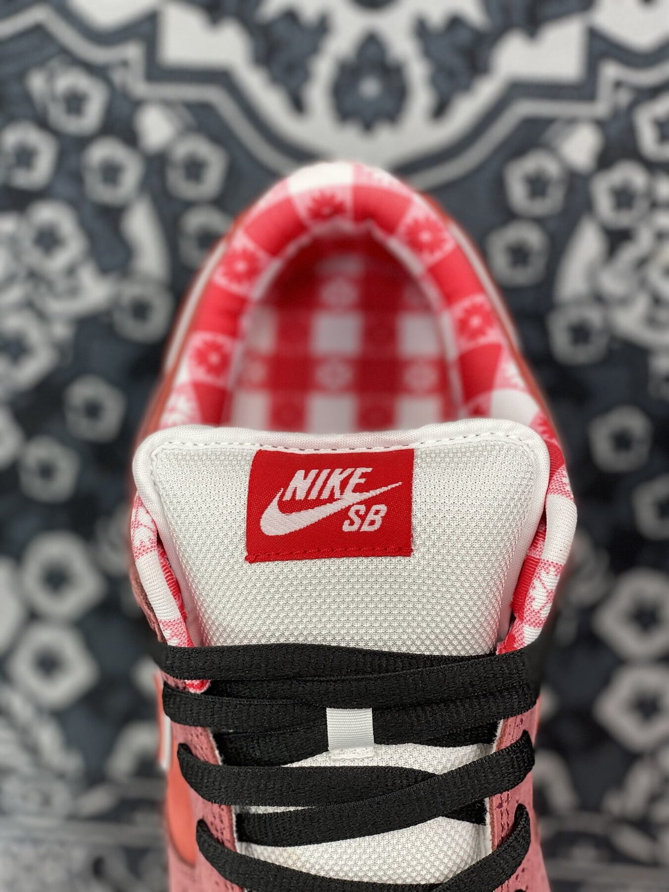 Dunk SB Low Red Lobster - Image 15